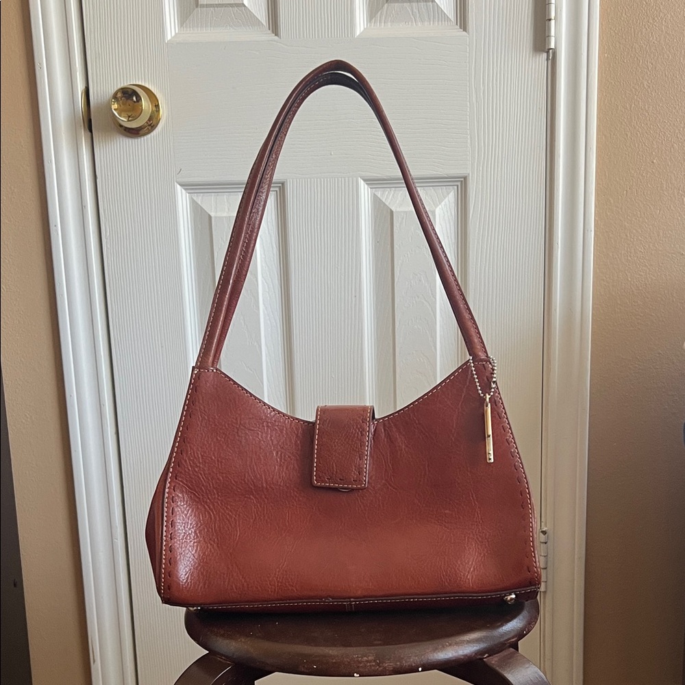 Elegant Brown Leather Shoulder Bag